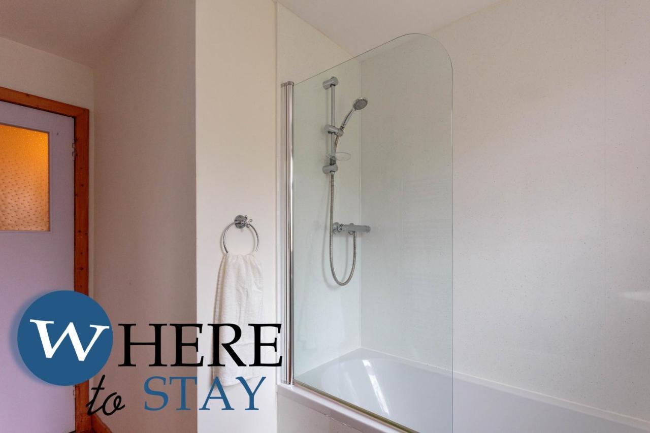 Lovely Apartment By The Hillwood Park-Free Parking Edimburgo Esterno foto