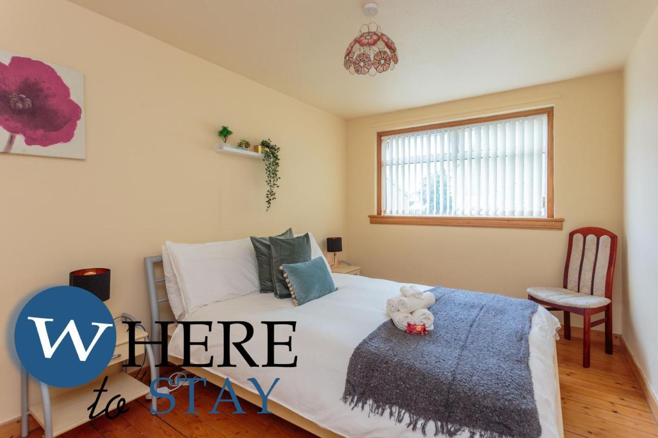 Lovely Apartment By The Hillwood Park-Free Parking Edimburgo Esterno foto