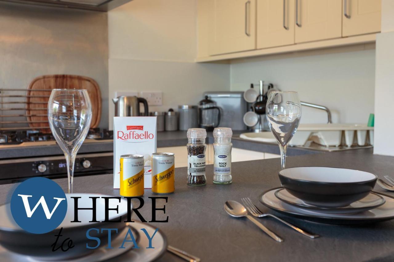 Lovely Apartment By The Hillwood Park-Free Parking Edimburgo Esterno foto