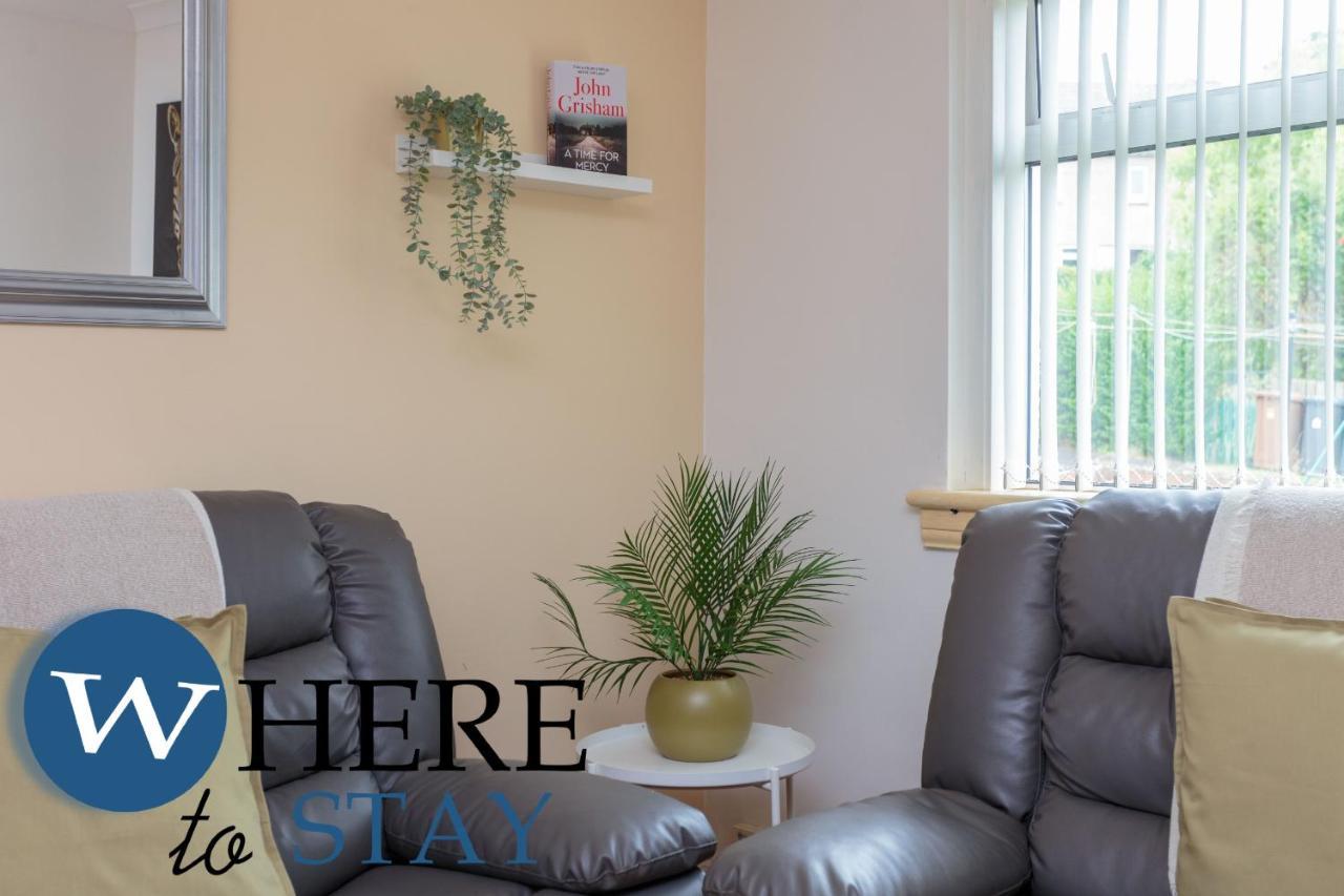 Lovely Apartment By The Hillwood Park-Free Parking Edimburgo Esterno foto