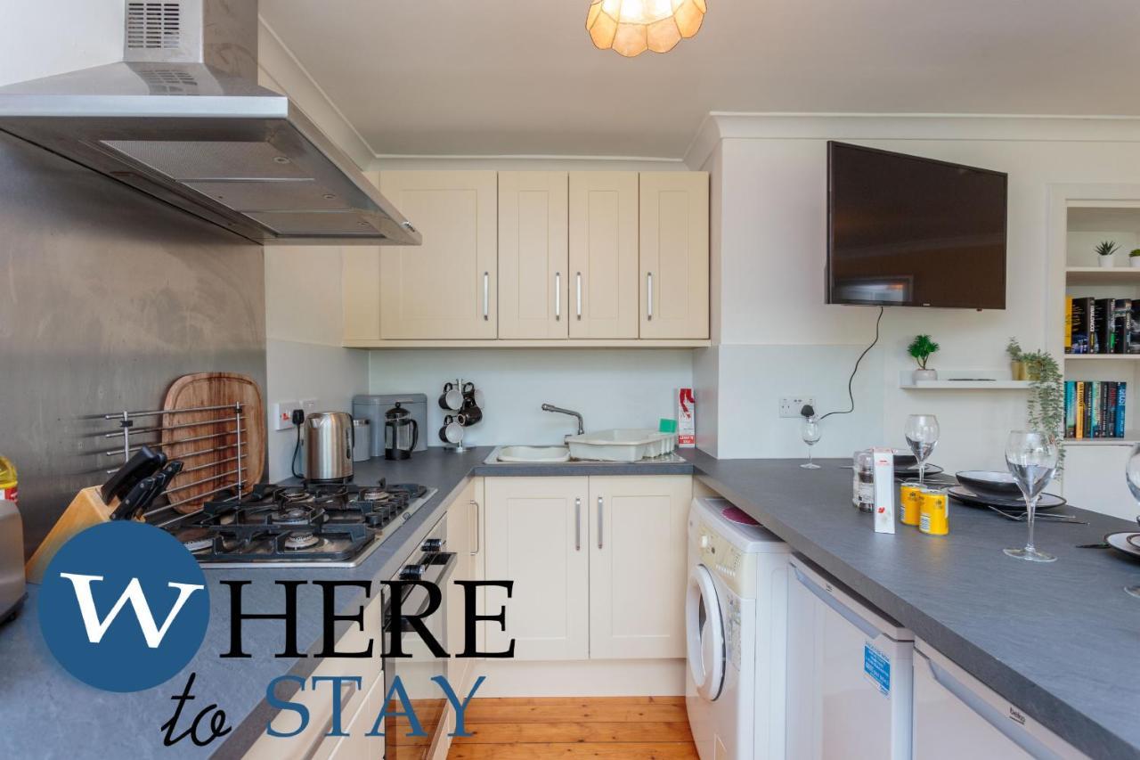 Lovely Apartment By The Hillwood Park-Free Parking Edimburgo Esterno foto