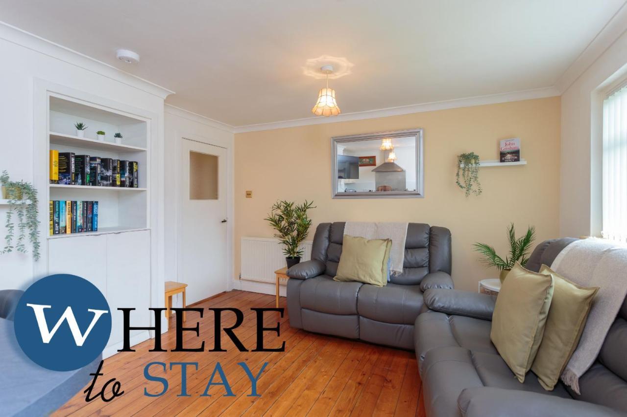 Lovely Apartment By The Hillwood Park-Free Parking Edimburgo Esterno foto
